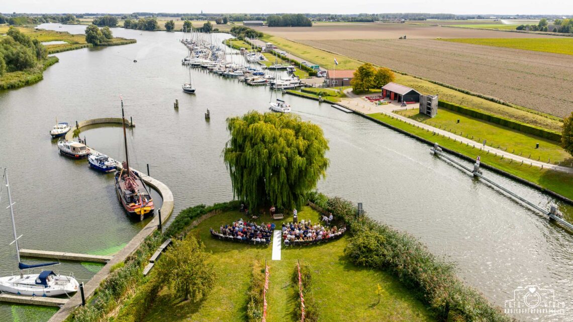 Drone fotograaf beneden sas de heen